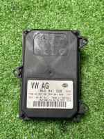 Volkswagen / Touareg / Блок управления системой адаптивного освещения