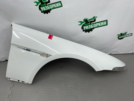 BMW / M6 / Крыло