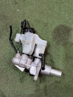 Volkswagen / Tiguan / Бачок для тормозной жидкости