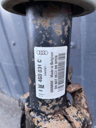 Audi / A6 / Стойка подвески