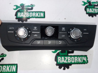 Audi / A6 / Блок управления климат-контролем