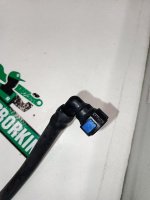 Audi / Q3 / Шланг форсунок стеклоомывателя