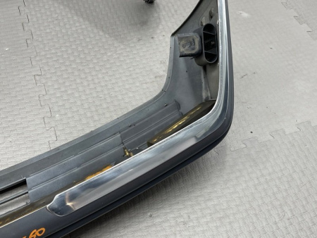 Mercedes-Benz / 300E / Бампер