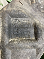 Volkswagen / Touareg / Подкрылок