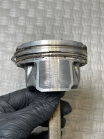 Audi / A6 / Поршень