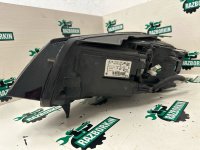 Volkswagen / Touareg / Фара ксеноновая