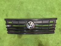 Volkswagen / Touareg / Решетка радиатора