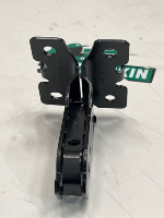 Audi / A5 / Крепление сиденья