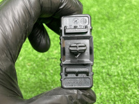 BMW / 7-Series / Диагностический разъем