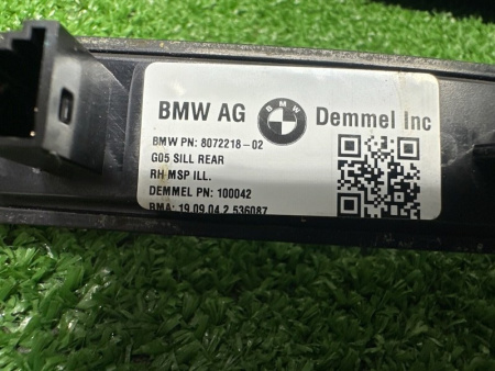 BMW / X5 / Накладки порогов М с подсветкой