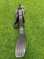 Chevrolet / Tahoe / Педаль газа