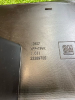 Chevrolet / Tahoe / Пыльник