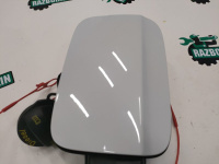 Audi / Q3 / Лючок топливного бака