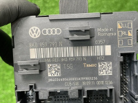 Audi / Q5 / Блок управления двери