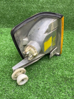 Mercedes-Benz / 190e / Поворотник