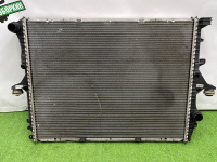 Audi / Q7 / Радиатор ОЖ