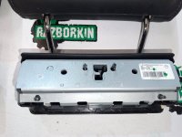 Audi / Q7 / Подголовник сиденья