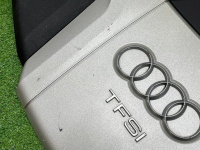 Audi / A6 / Декоративная крышка двигателя