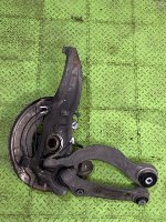 BMW / 7-Series / Кулак поворотный