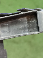 Audi / Q7 / Кронштейн бампера