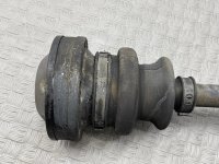 Mercedes-Benz / 190e / Приводной вал