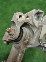 Audi / Q5 / Кронштейн подрамника