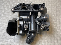 Audi / A6 / Помпа с термостатом