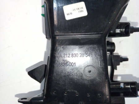 Mercedes-Benz / E-Class / Воздуховод салона