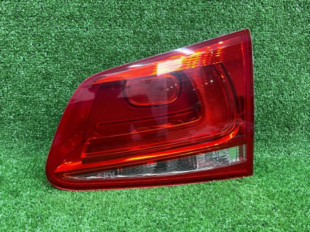 Volkswagen / Touareg / Фонарь задний