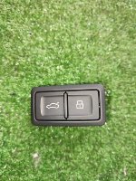 Audi / A5 / Кнопка крышки багажника