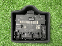 Audi / A7 / Блок управления двери