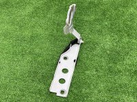 Audi / A6 / Петля капота