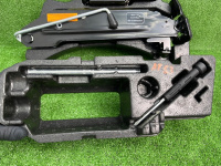 Porsche / Cayenne / Домкрат