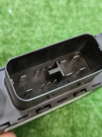 Audi / Q7 / Стабилизатор напряжения