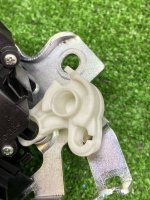 Audi / A5 / Замок багажника