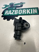 Audi / Q5 / Датчик удара