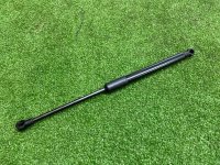 Audi / A5 / Амортизатор капота