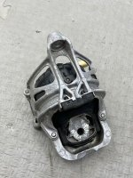 Audi / S5 / Подушка двигателя