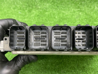 BMW / 7-Series / Блок управления двигателем