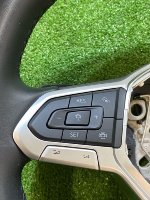 Volkswagen / Tiguan / Руль