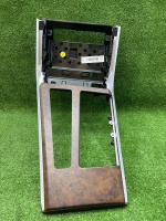 Audi / A6 / Накладка центральной консоли