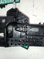 Audi / Q3 / Кронштейн ручки двери