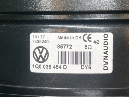 Volkswagen / Touareg / Динамик низкочастотный
