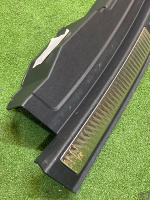 Volkswagen / Touareg / Накладка замка багажника