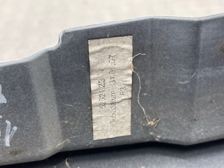 BMW / M6 / Крыло