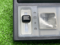 Mercedes-Benz / 190e / Плафон потолка