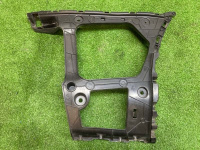 Audi / Q7 / Кронштейн бампера