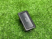 Volkswagen / Touareg / Кнопка крышки багажника