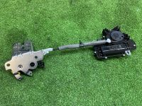 Audi / A5 / Замок багажника