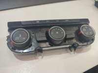 Volkswagen / Tiguan / Блок управления климат-контролем